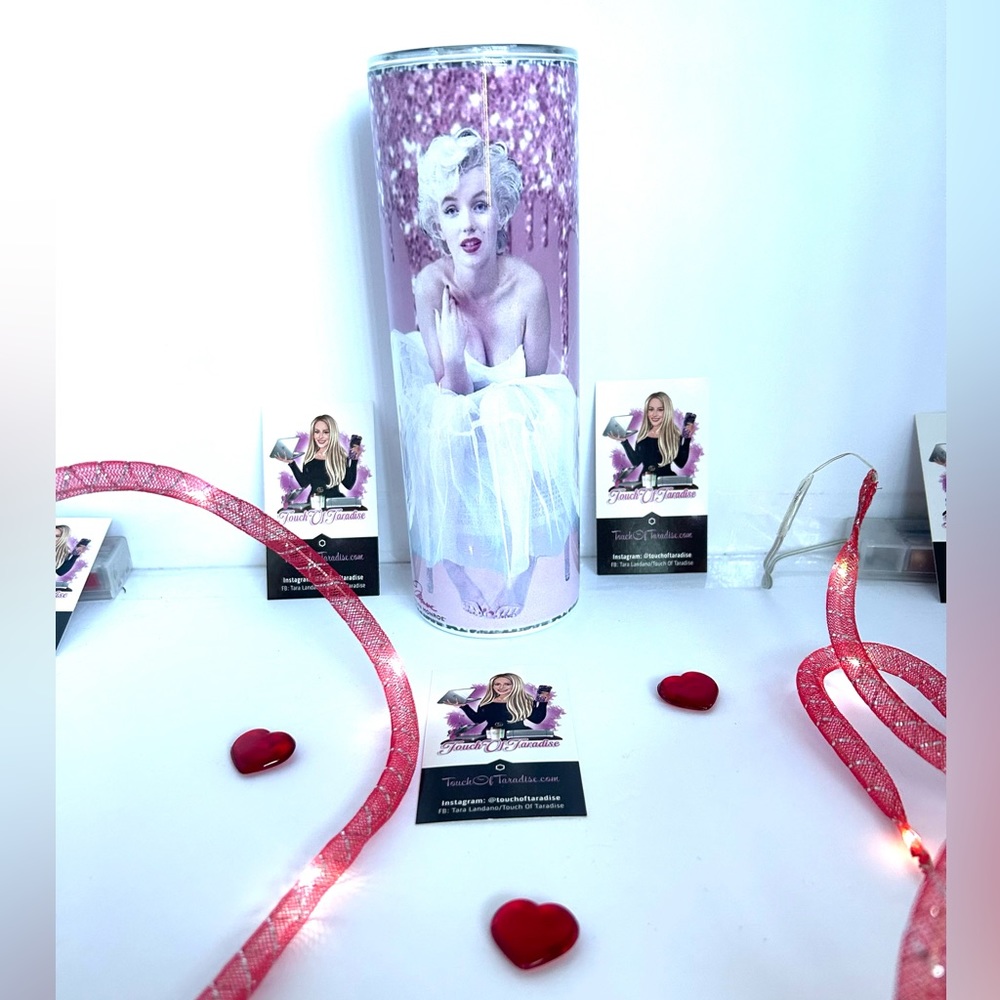 Beautiful Marilyn Monroe high gloss 20 Ounce Stainless Steel Tumbler